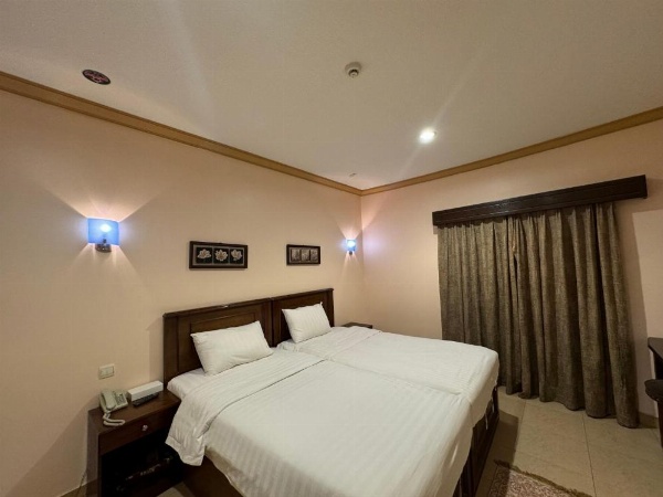 Al Thill Hotel image 14